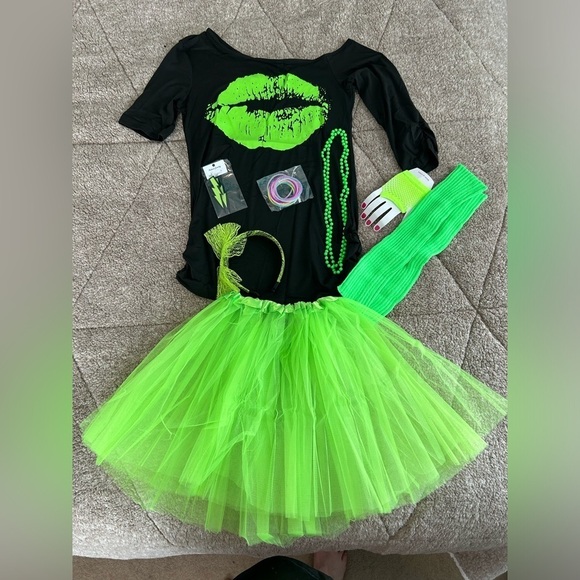 NWOT Retro 80s-90s Outfit/Costume - Picture 2 of 9